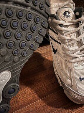 Nike Shox Ride 2 Metallic Silver Midnight Navy Men's 9.5 New, Never Worn.